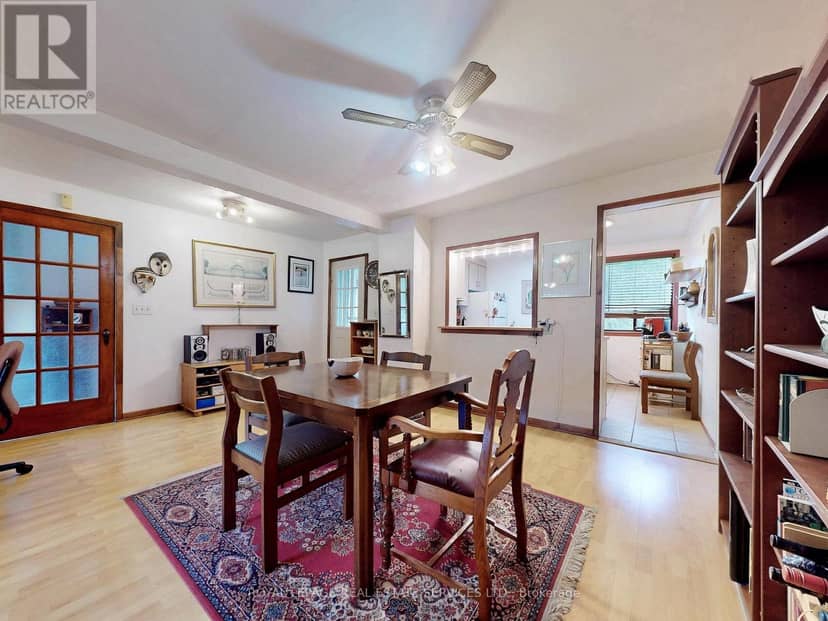 28 McIntosh Avenue — photo 10 of 34