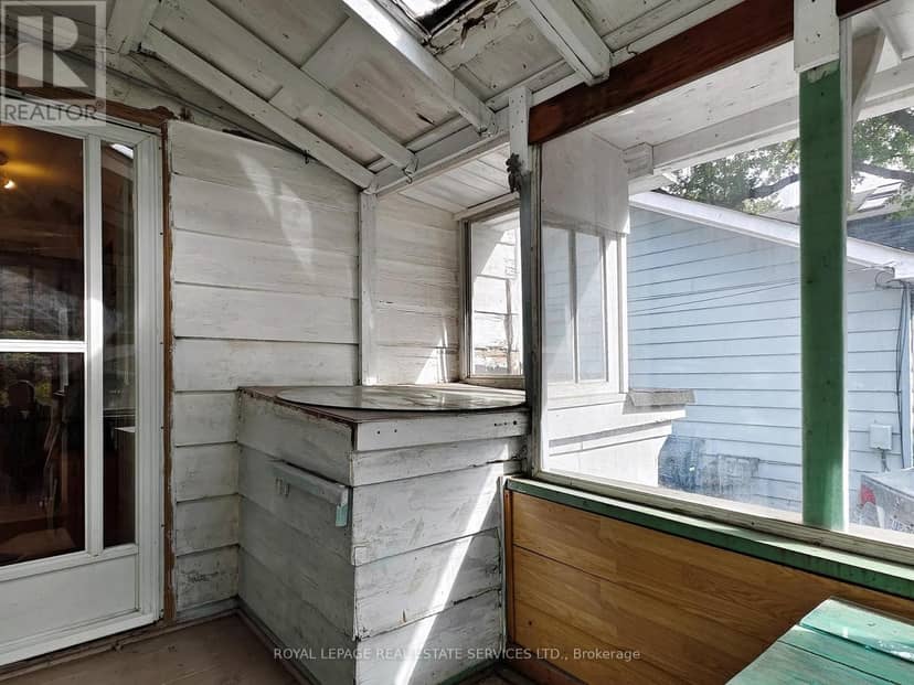 28 McIntosh Avenue — photo 25 of 34