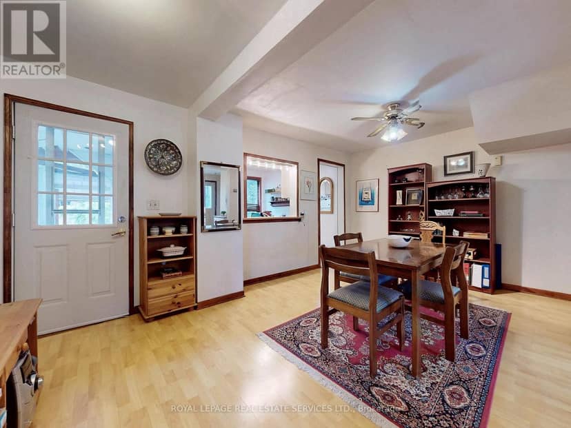 28 McIntosh Avenue — photo 7 of 34