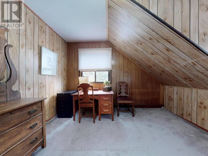 28 McIntosh Avenue — photo 21 of 34