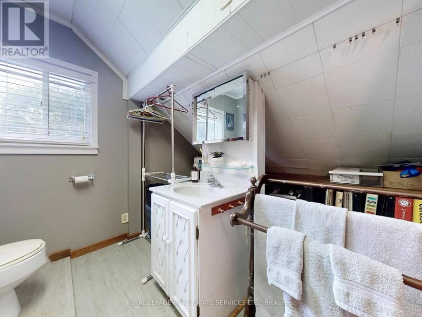 28 McIntosh Avenue — photo 23 of 34