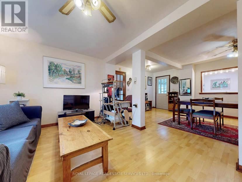 28 McIntosh Avenue — photo 6 of 34