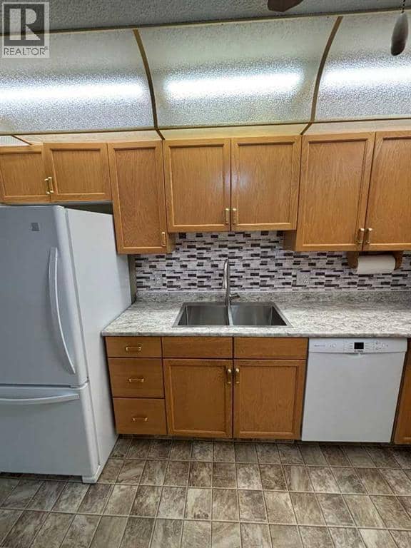 424, 3021 13 Avenue SE — photo 15 of 23