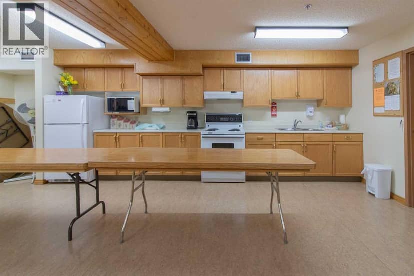 424, 3021 13 Avenue SE, Medicine Hat, photo 7