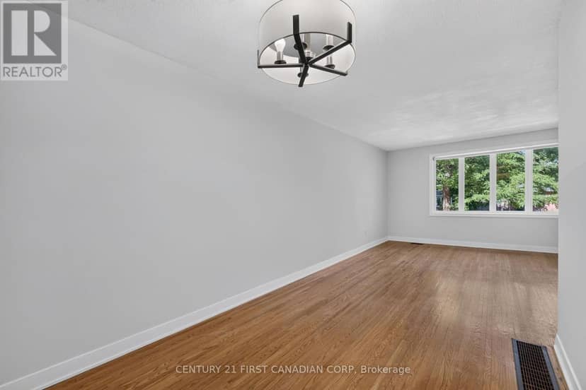 354 Base Line Road W, London South, photo 7