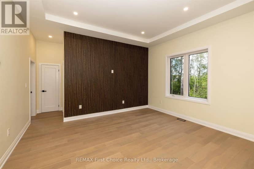 3435 King George's Park Drive — photo 24 of 39