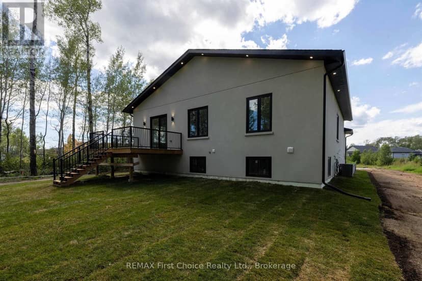 3435 King George's Park Drive — photo 10 of 39