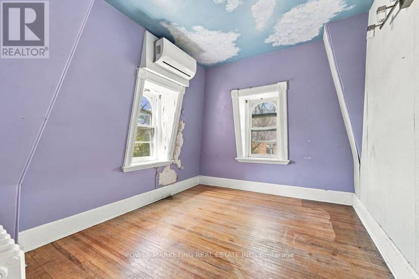 247 Victoria Street — photo 29 of 40
