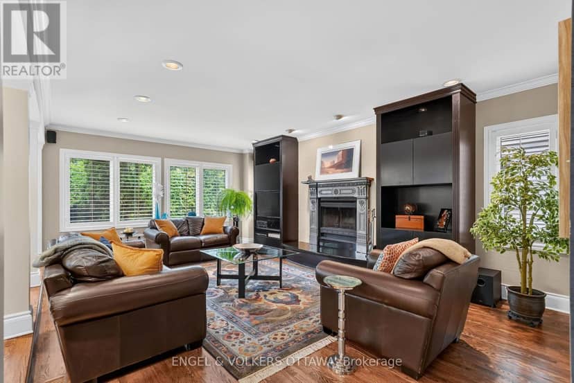 13 Lynhurst Avenue — photo 14 of 40