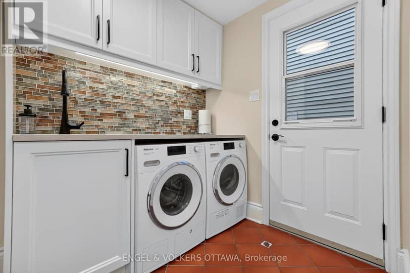 13 Lynhurst Avenue — photo 18 of 40