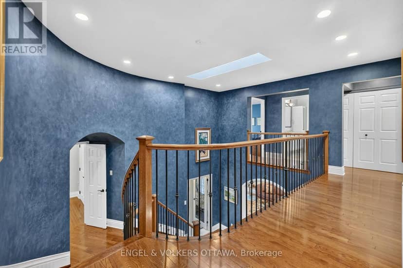 13 Lynhurst Avenue — photo 19 of 40