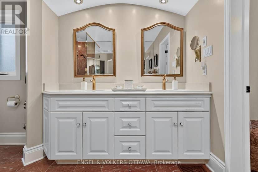13 Lynhurst Avenue — photo 23 of 40