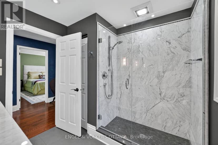 13 Lynhurst Avenue — photo 29 of 40