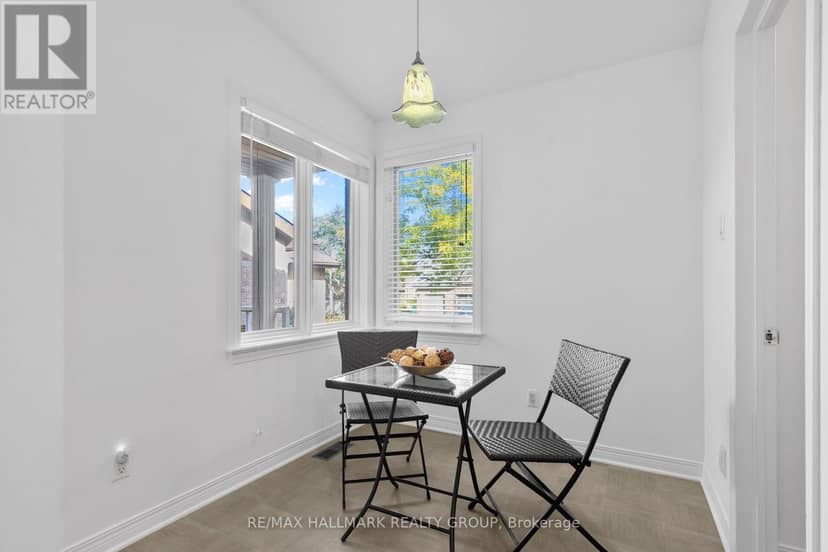 17 Quinterra Court — photo 15 of 37