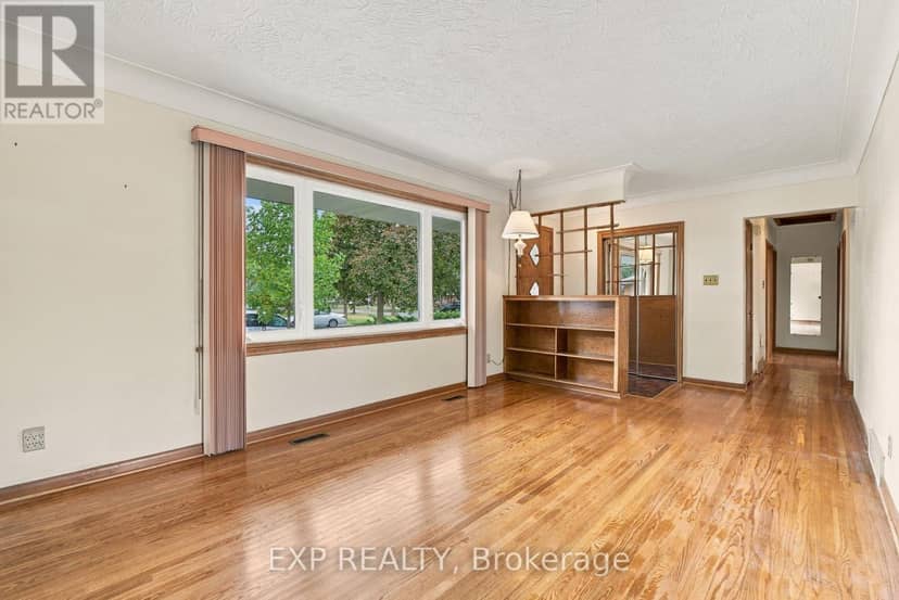 2 Glengrove Circle — photo 11 of 40