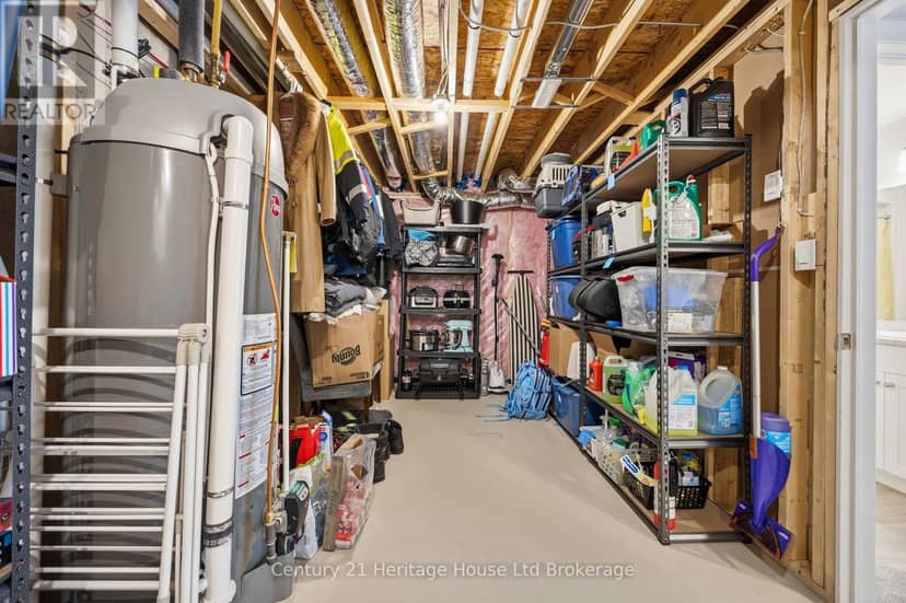 16 Huntley Avenue — photo 20 of 25