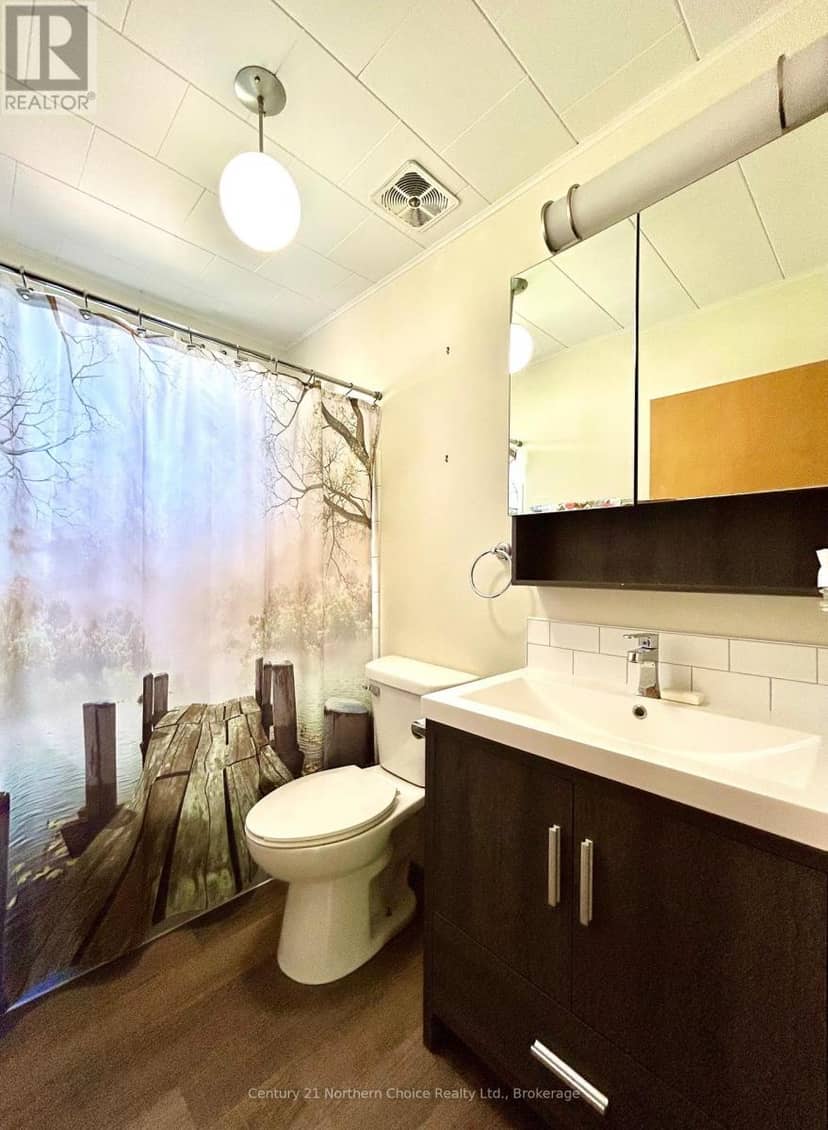1021 Third Street E — photo 9 of 24