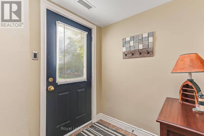 1 - 820 Suncrest Circle — photo 3 of 39