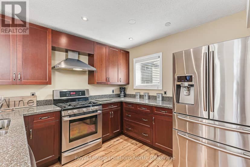 1 - 820 Suncrest Circle — photo 7 of 39