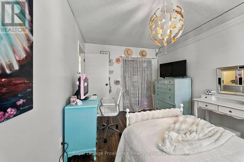 208 Byron Street — photo 19 of 40