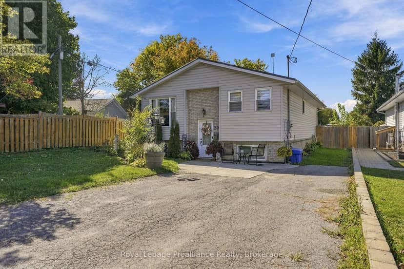 208 Byron Street — photo 4 of 40