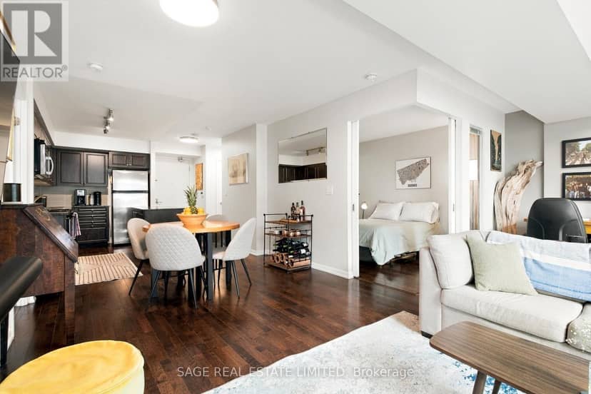 579 - 209 Fort York Boulevard — photo 6 of 28