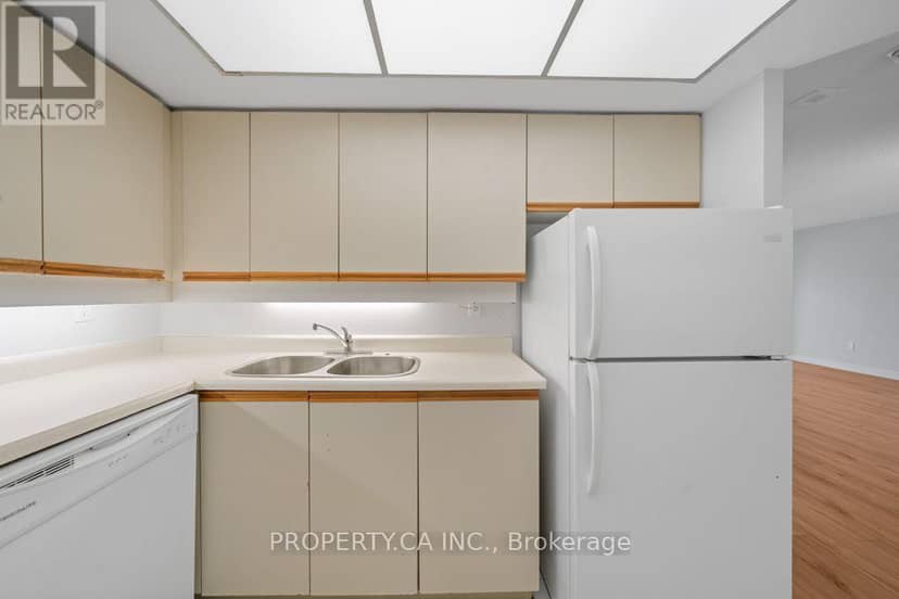608 - 65 Scadding Avenue — photo 9 of 26