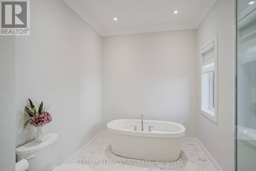 3B Norbury Crescent — photo 24 of 40