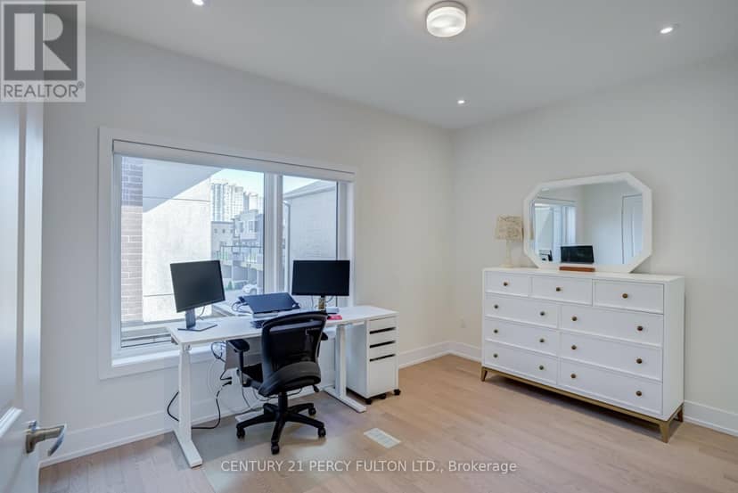 3B Norbury Crescent — photo 30 of 40