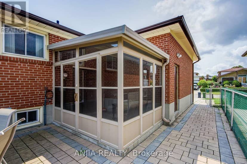5 Brantford Drive — photo 39 of 40