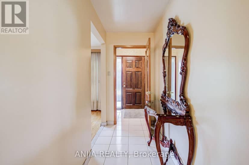 5 Brantford Drive — photo 9 of 40