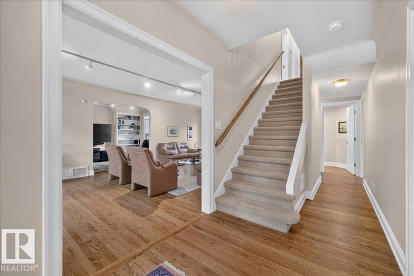 30 St George's Cr NW, Edmonton, photo 8