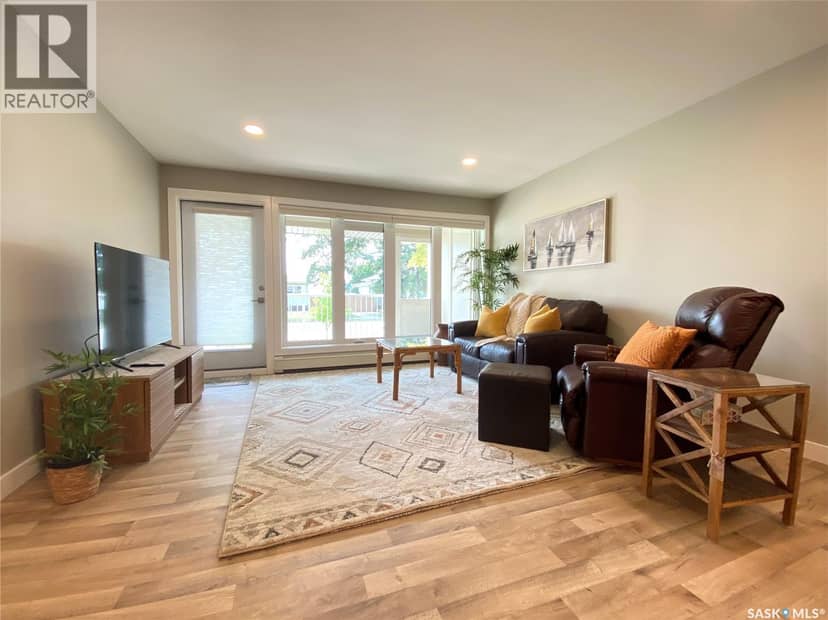 105 318 108th STREET W, Saskatoon, photo 2