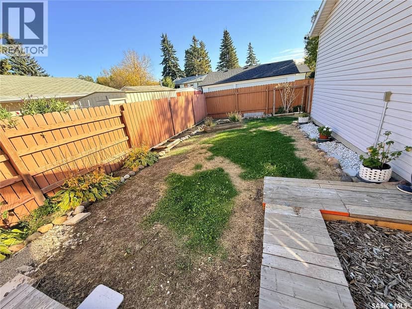389 Meighen CRESCENT — photo 16 of 21