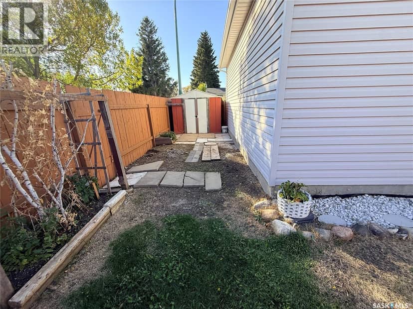 389 Meighen CRESCENT — photo 17 of 21