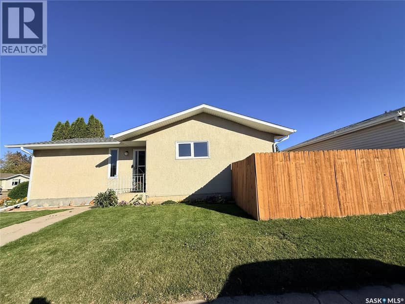 389 Meighen CRESCENT — photo 4 of 21
