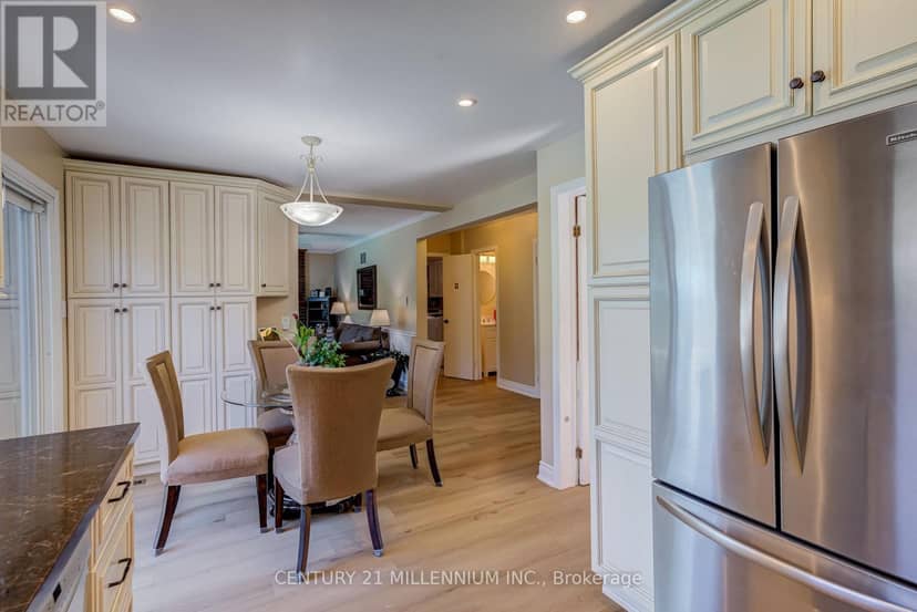 126 Elgin Drive — photo 9 of 40