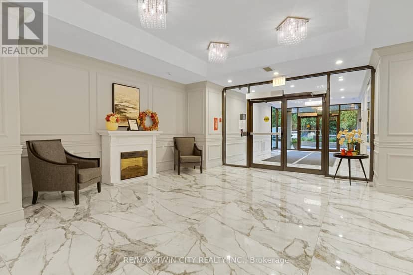 237 King Street W, Cambridge, photo 2