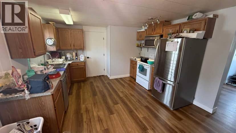 275 7 Street SE, Three Hills, photo 3