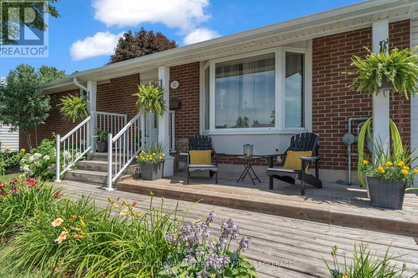11 Chesterfield Drive — photo 1 of 40