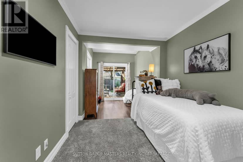 11 Chesterfield Drive — photo 23 of 40