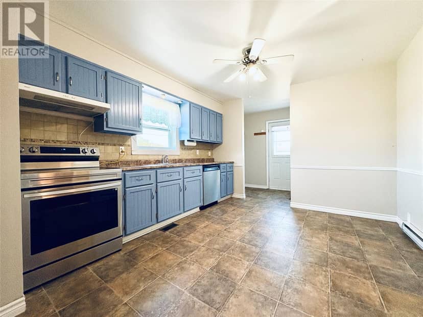 80-82 Riverside Drive, Salmon Cove, photo 5