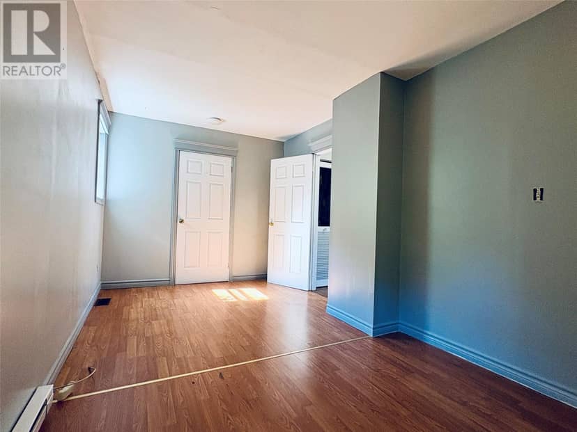 80-82 Riverside Drive — photo 9 of 19