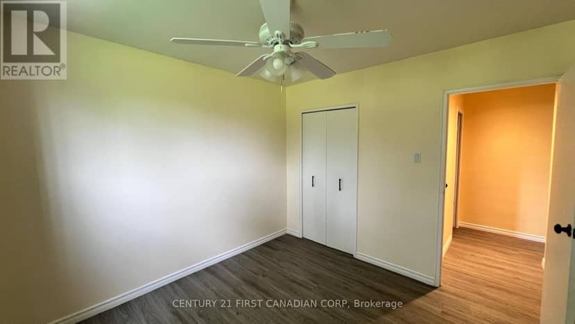 207 - 1830 Dumont Street, London East, photo 7