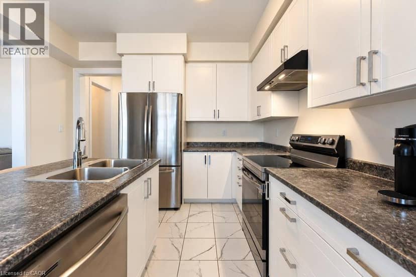 31 SANTOS Drive, Caledonia, photo 6