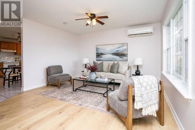 33 Holland Drive, Stratford, photo 6