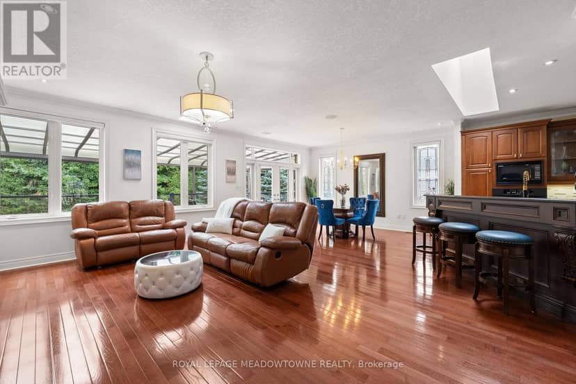 17 McNutt Street — photo 12 of 40