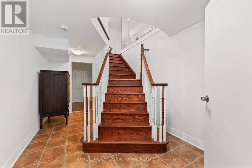 17 McNutt Street — photo 30 of 40