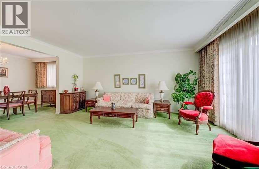 16 BONNYLYN Drive — photo 7 of 40