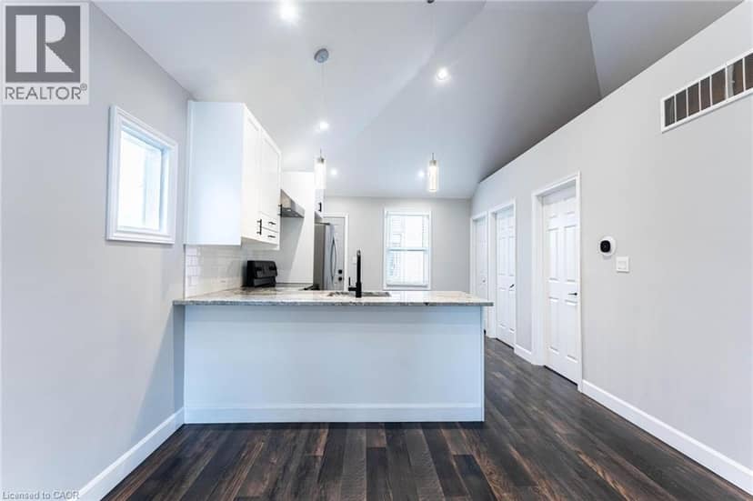 222 KENSINGTON Avenue N — photo 13 of 34